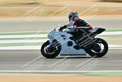 media/Sep-07-2025-TrackXperience (Sun) [[ee17e62fad]]/Level 2/Session 4 (Lower Chicane)/